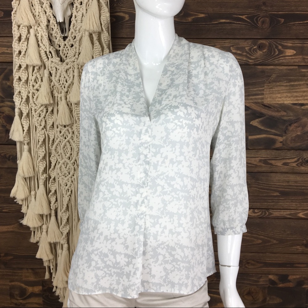 Laundry‎ by Shelli Segal | Floral V-Neck Blouse